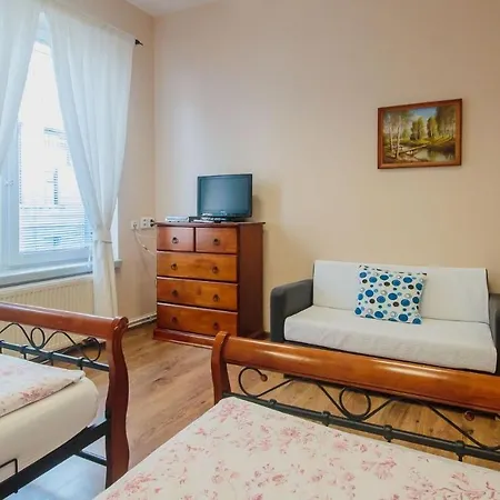 Exclusive Πανσιόν