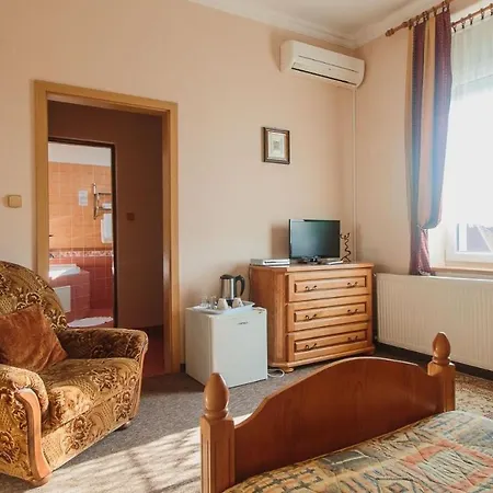 Exclusive Πανσιόν 3*